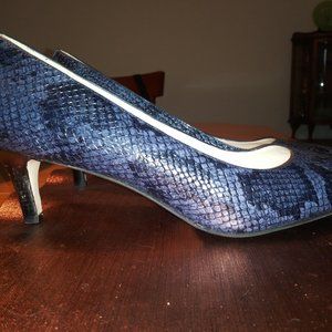 Lt. Blue Faux Snakeskin Cole Haan Heels. Size (10B) 3" Heels